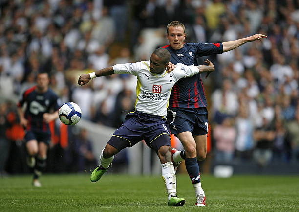 及展示出对 及展示出对