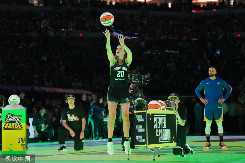 教练组及医 教练组及医