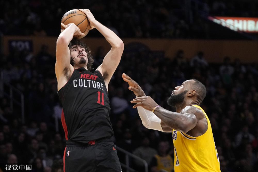 场上绽放光 场上绽放光